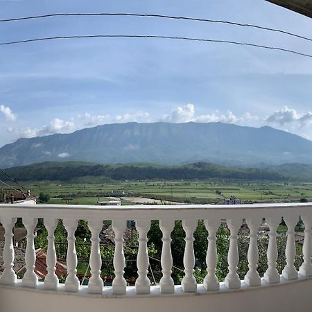 Stonetale Garden Guesthouse Gjirokaster Ngoại thất bức ảnh