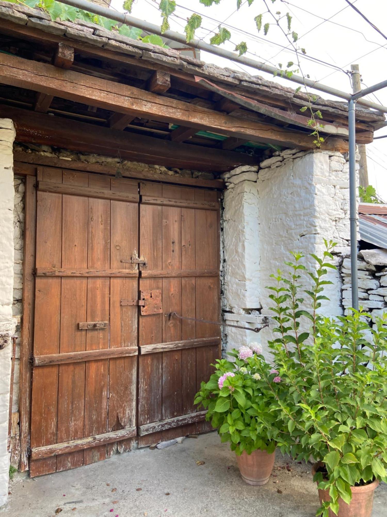 Stonetale Garden Guesthouse Gjirokaster Ngoại thất bức ảnh